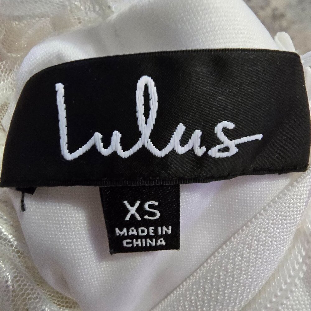 Lulus White Lace-Detail Sleeveless Sheath Wedding Dress XS Elegant Bridal Gown - Picture 5 of 12